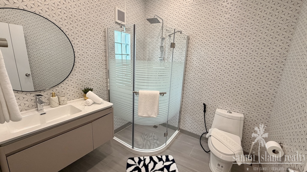 Koh Samui 5 Bedroom Property Bathroom
