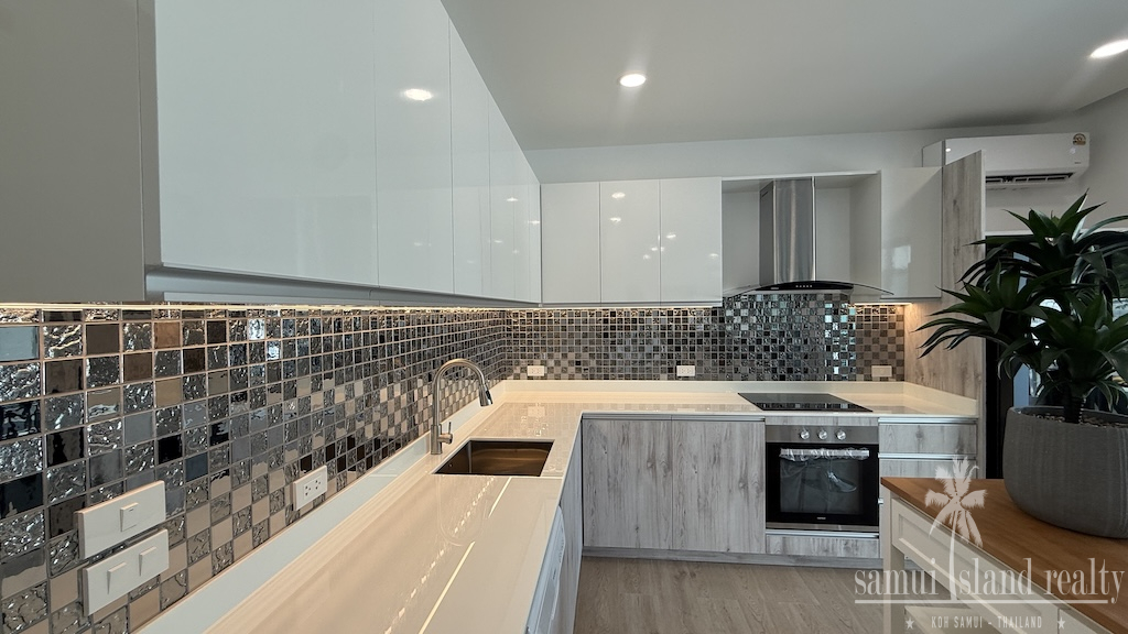 Choeng Mon Pool Villa Kitchen