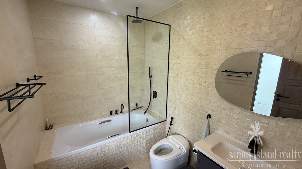 Plai Laem Sea View Villa Bathtub