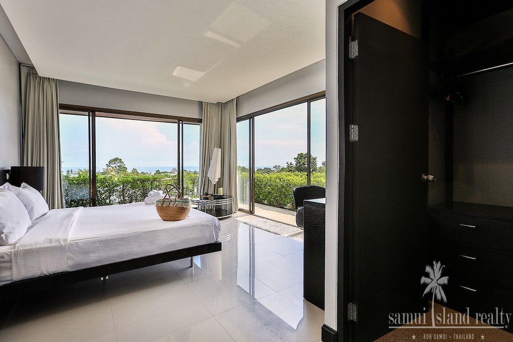 Lamai 4-Bed Pool Villa For Sale En-suite