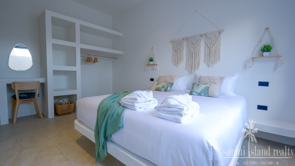 Maenam 3-Bed Pool Villa Bedroom