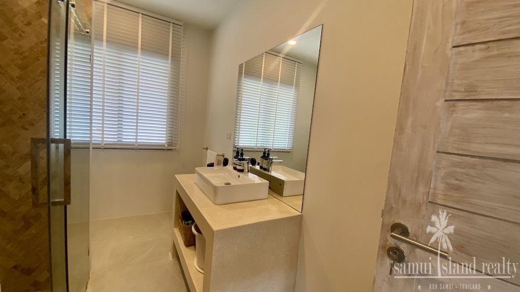 Maenam Two-Bed Villa Bathroom