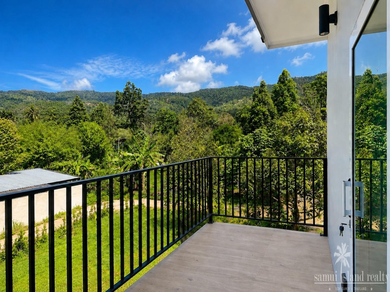 3 Bedroom Property In Lamai 3 Bedroom Property In Lamai Balcony