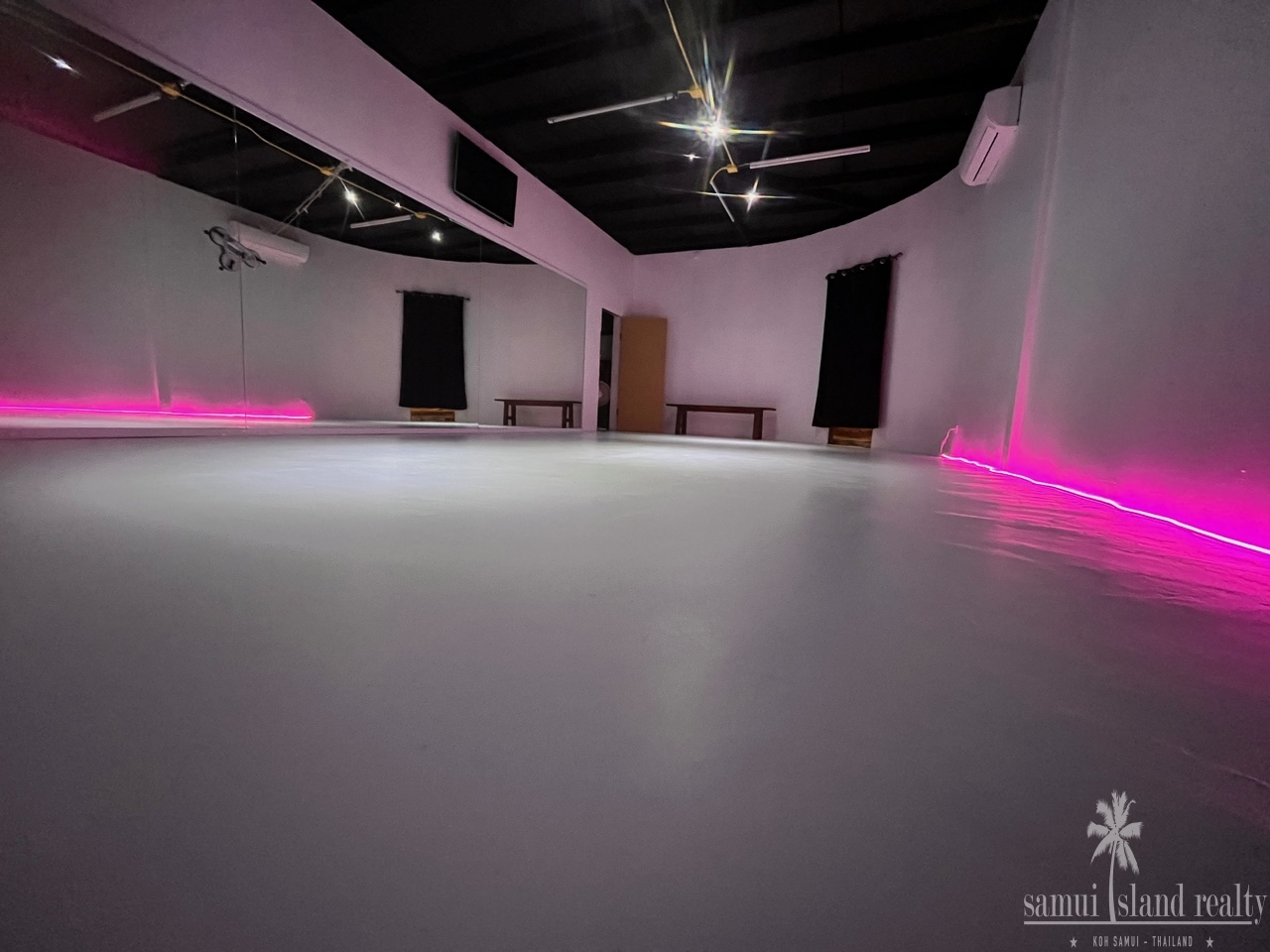 Koh Samui Property With Expansive Grounds Koh Samui Property With Expansive Grounds Dance Studio