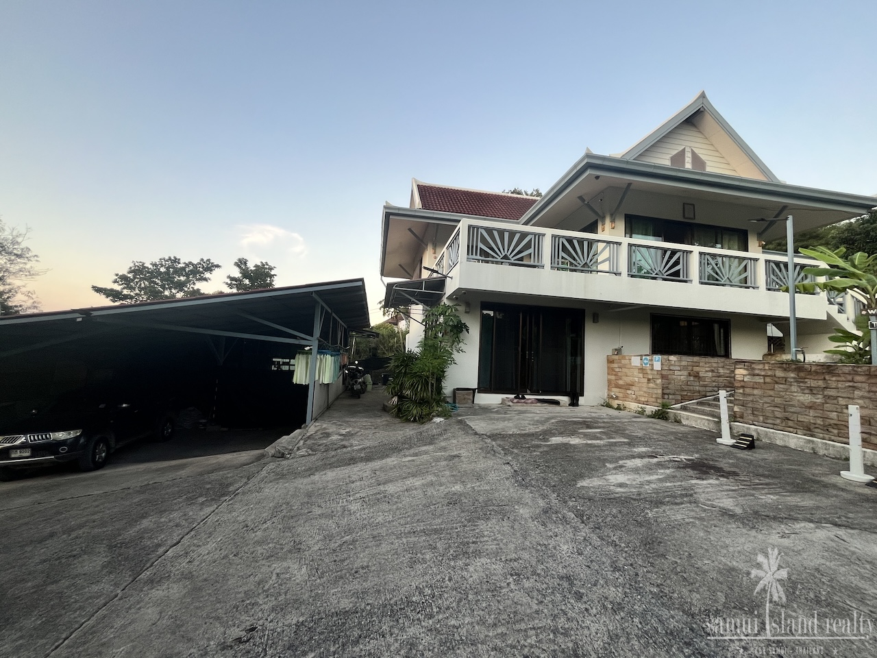 Koh Samui Property With Expansive Grounds Koh Samui Property With Expansive Grounds Parking Bay