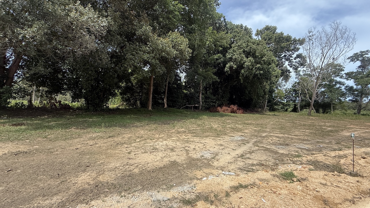 Lipa Noi Land Close To THe Beach