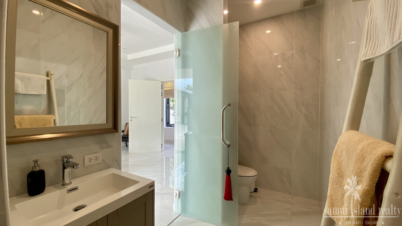 Maenam Modern Pool Villa Maenam Modern Pool Villa Bathroom