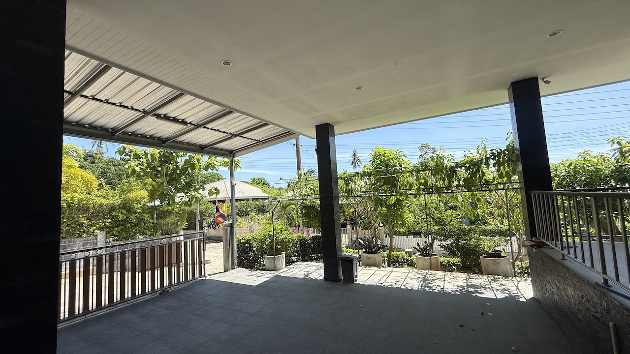 Koh Samui 3 Bedroom House Koh Samui 3 Bedroom House Car Park