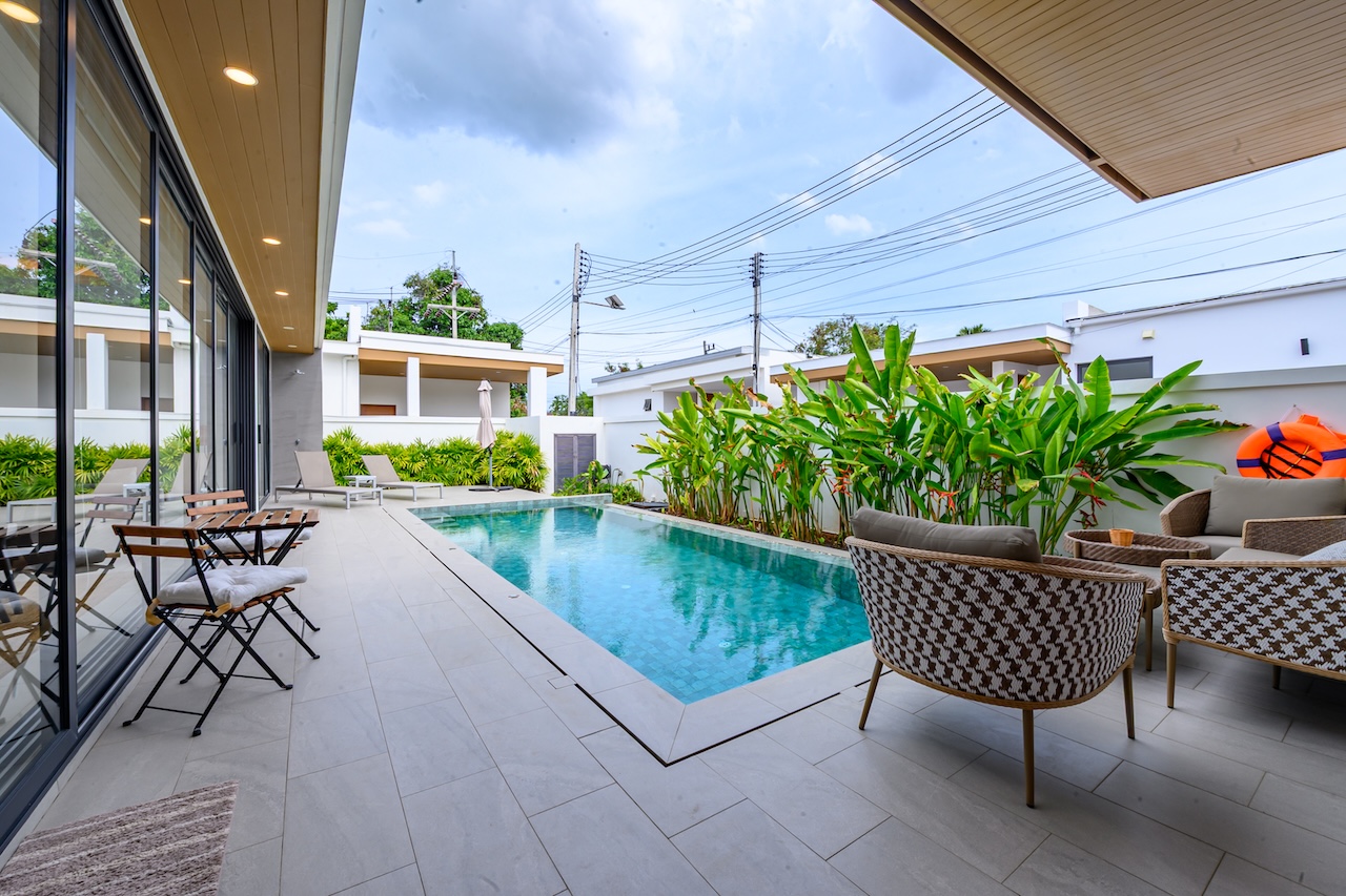 Bophut 2-Bed Pool Villa Outdoor Area