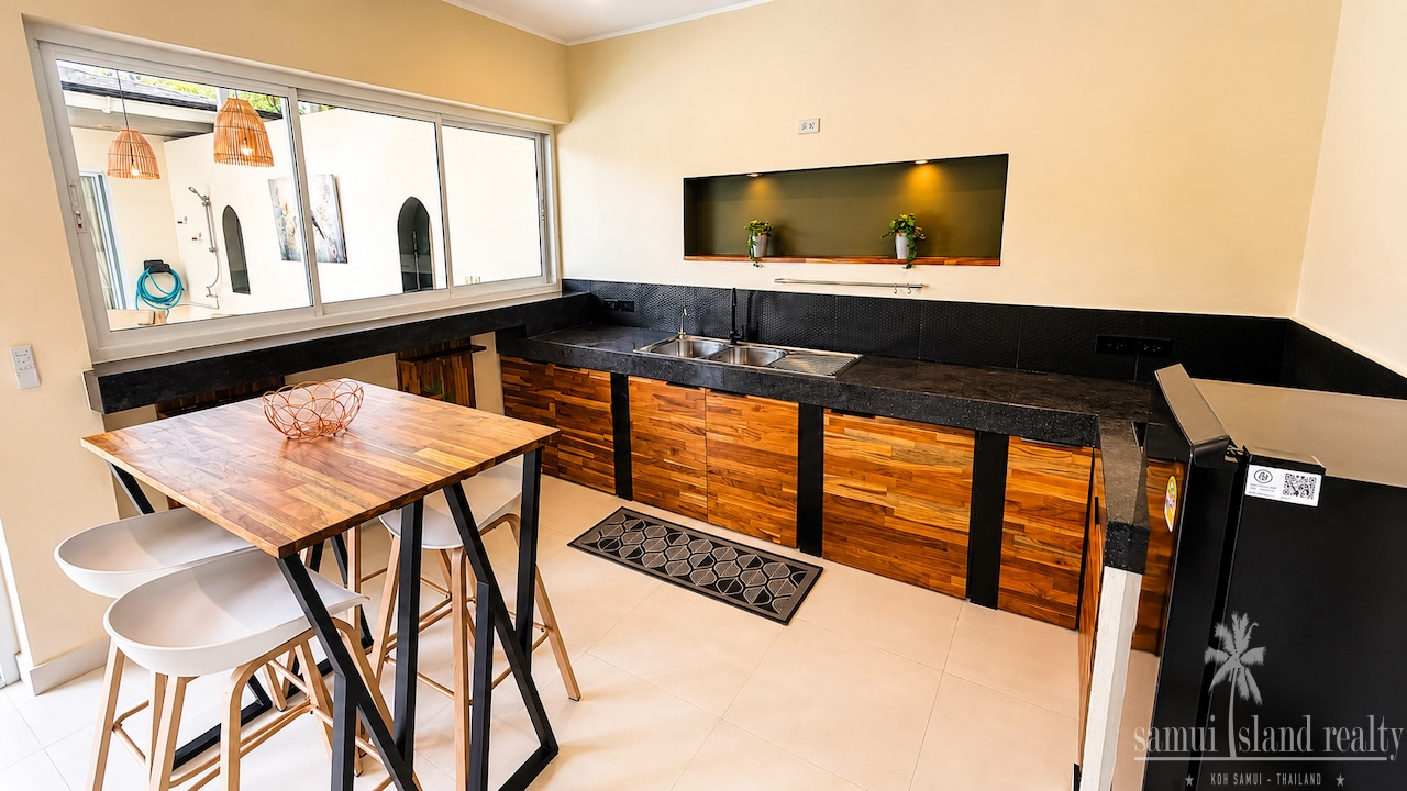 Lamai 4-Bedroom Investment Property Lamai 4-Bedroom Investment Property Kitchen