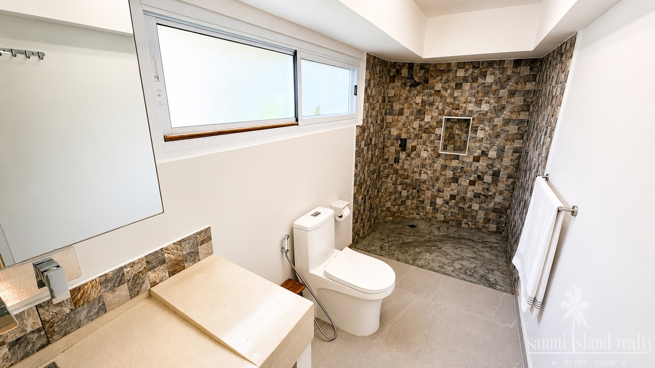 Lamai 4-Bedroom Investment Property Lamai 4-Bedroom Investment Property Lower Bathroom