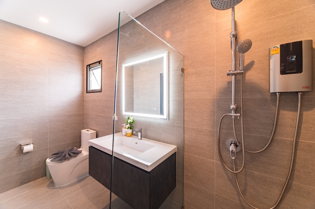 Lamai Property For Longterm Rent Bathroom