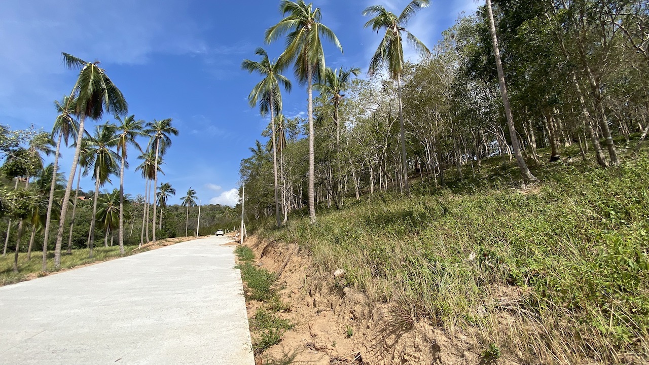 Land plots in Bang Por For Sale