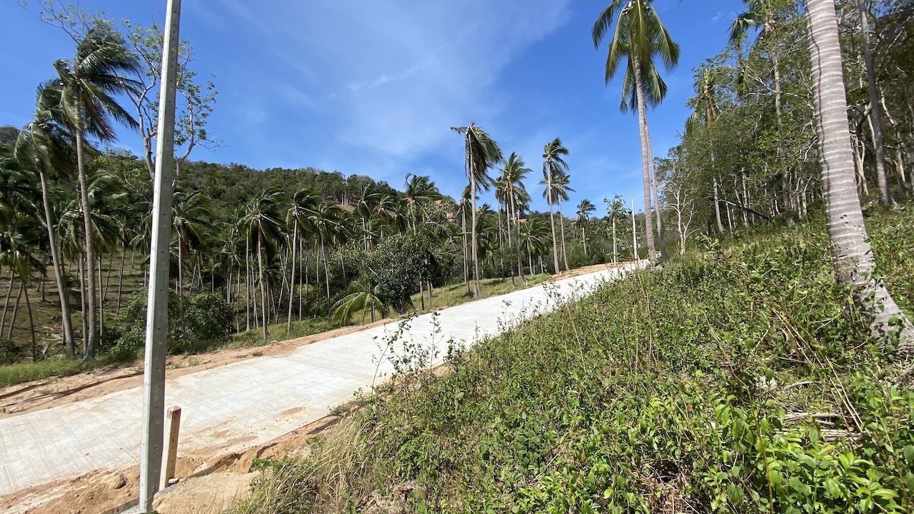 Land plots in Bang Por For Sale overall