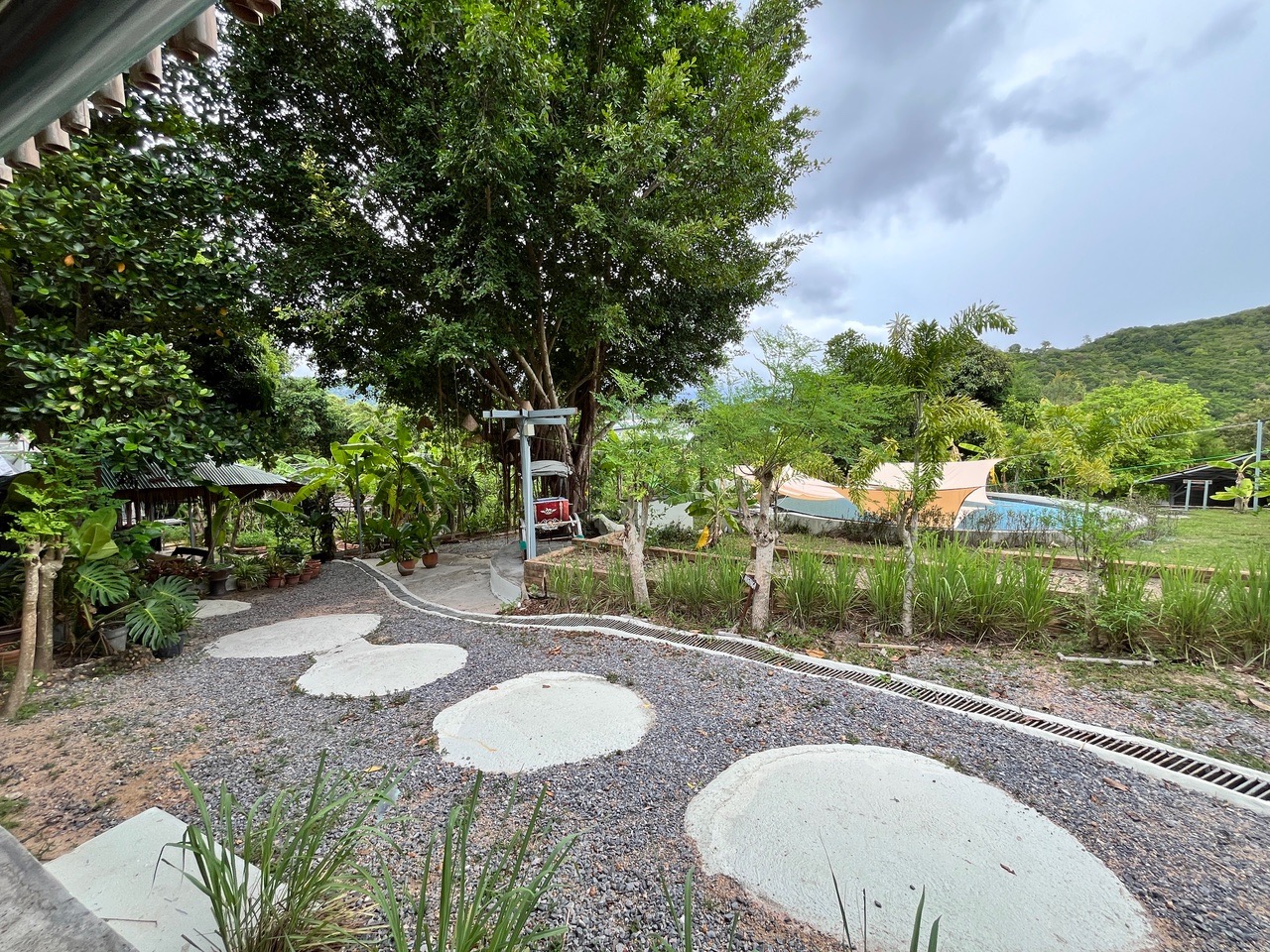 Bang Rak Land Plots For Sale Walkway