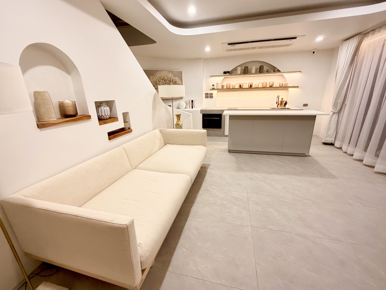 Bophut Modern Villa For Sale Living Area
