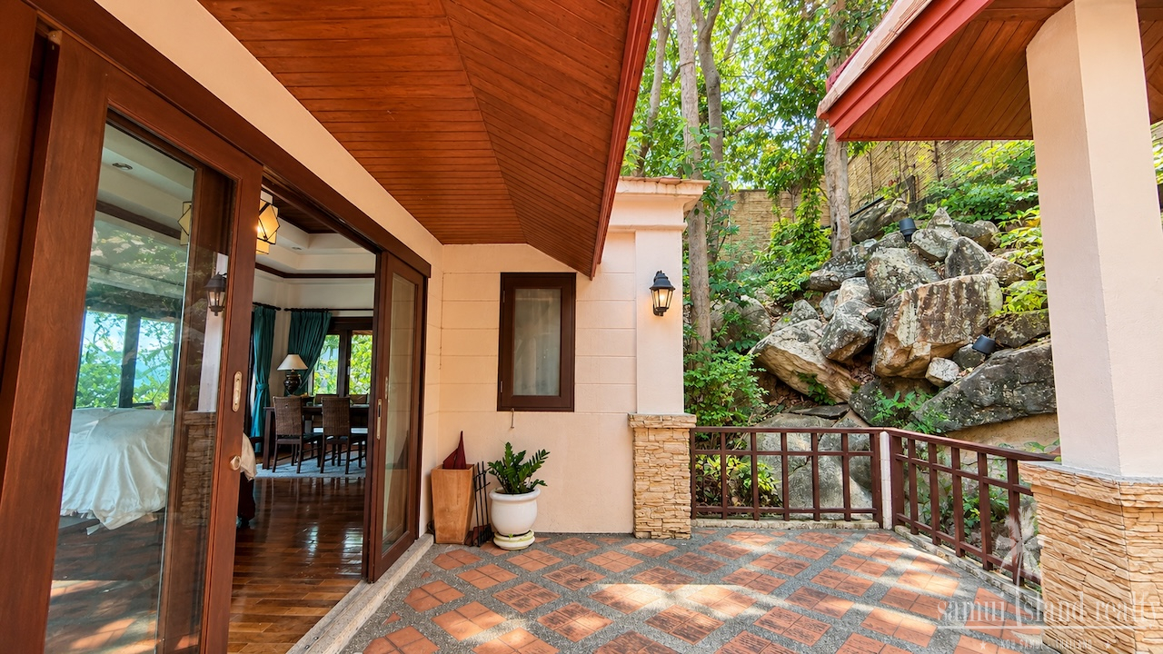 Chaweng Noi Oceanfront Villa Exterior