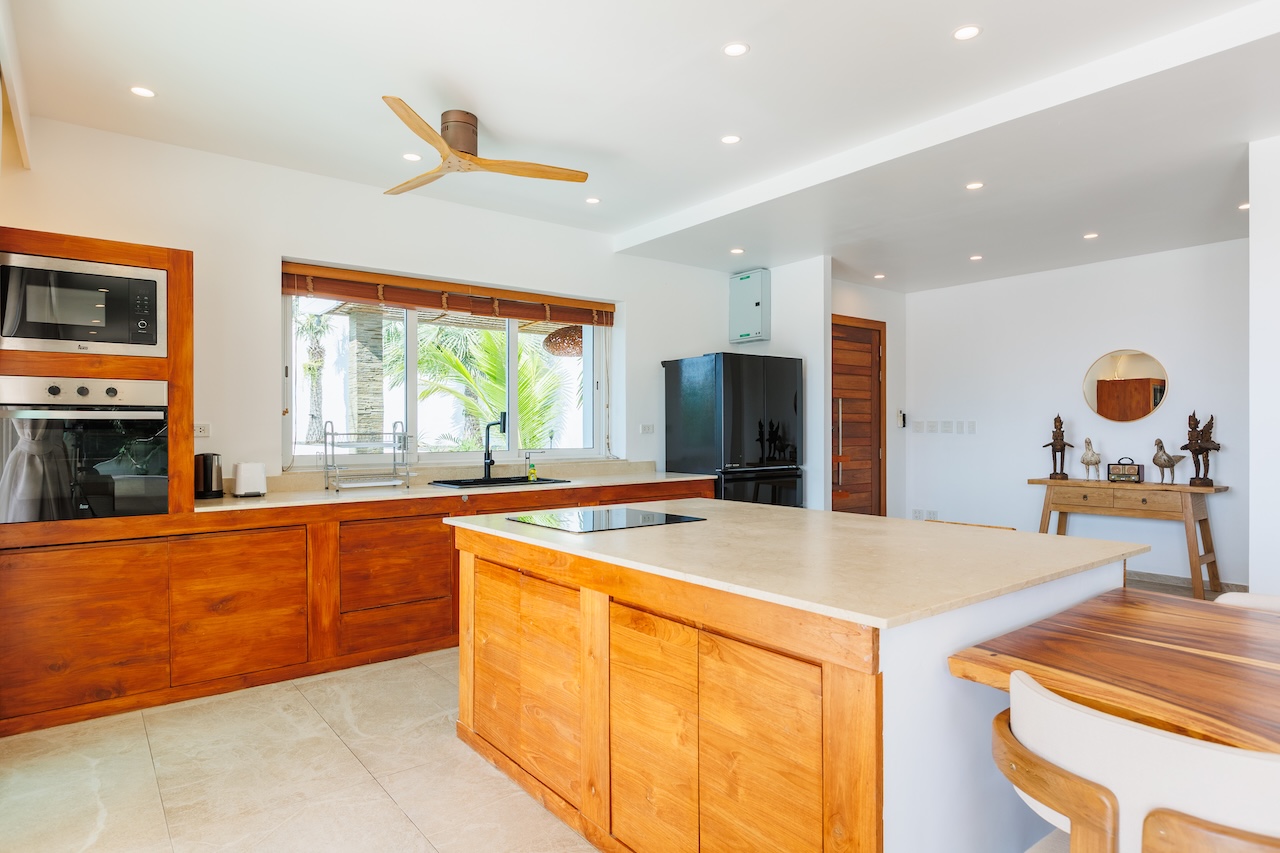 Koh Phangan Beachside Villa Kitchen