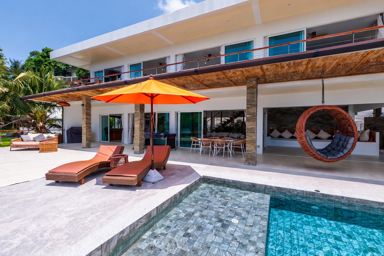 Koh Phangan Beachside Villa Exterior